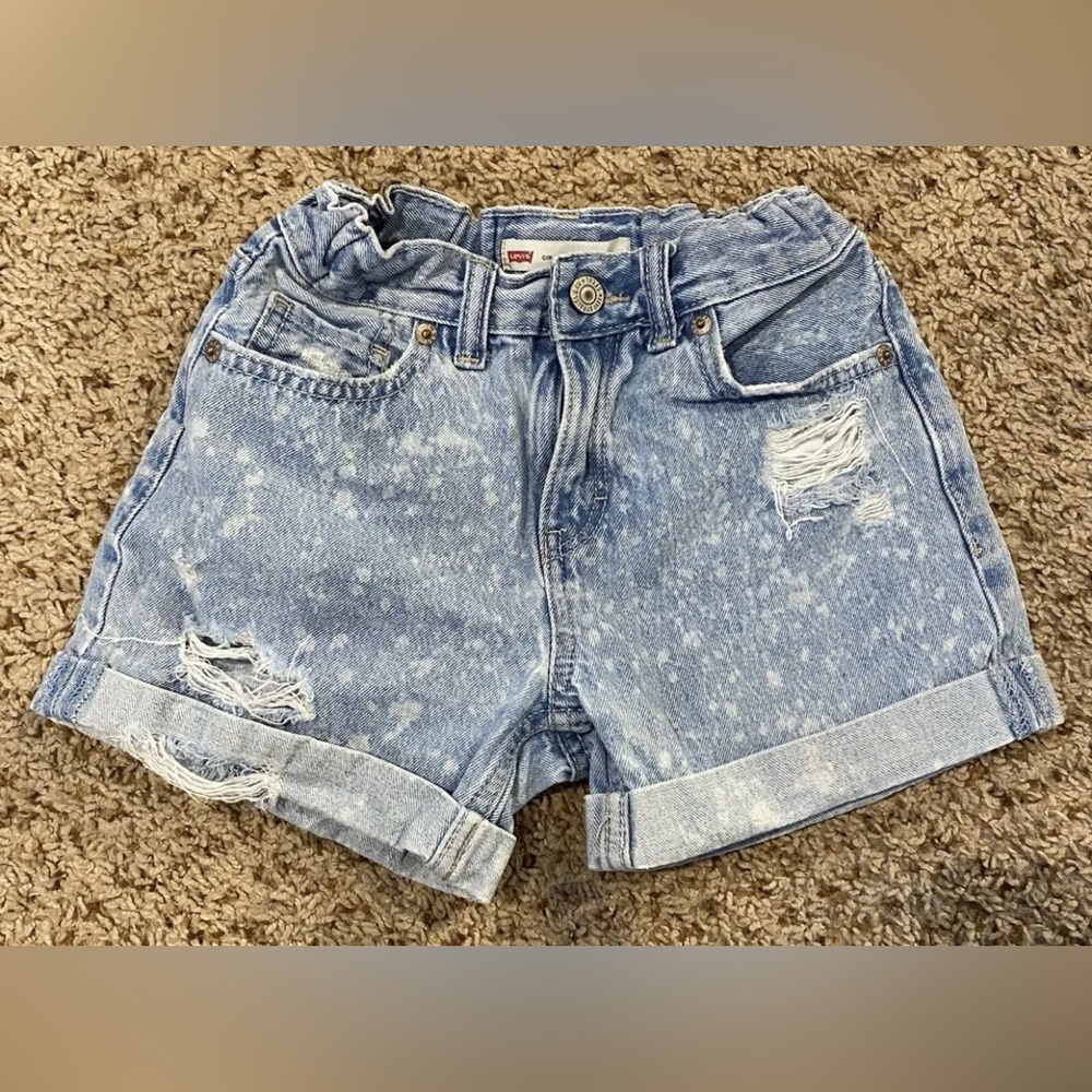 Girls Levi’s Bleached Denim Shorts-Size 10